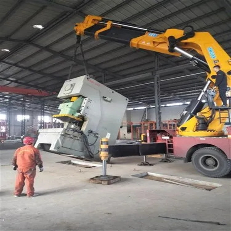 上高县80吨折臂吊车出租附近电话